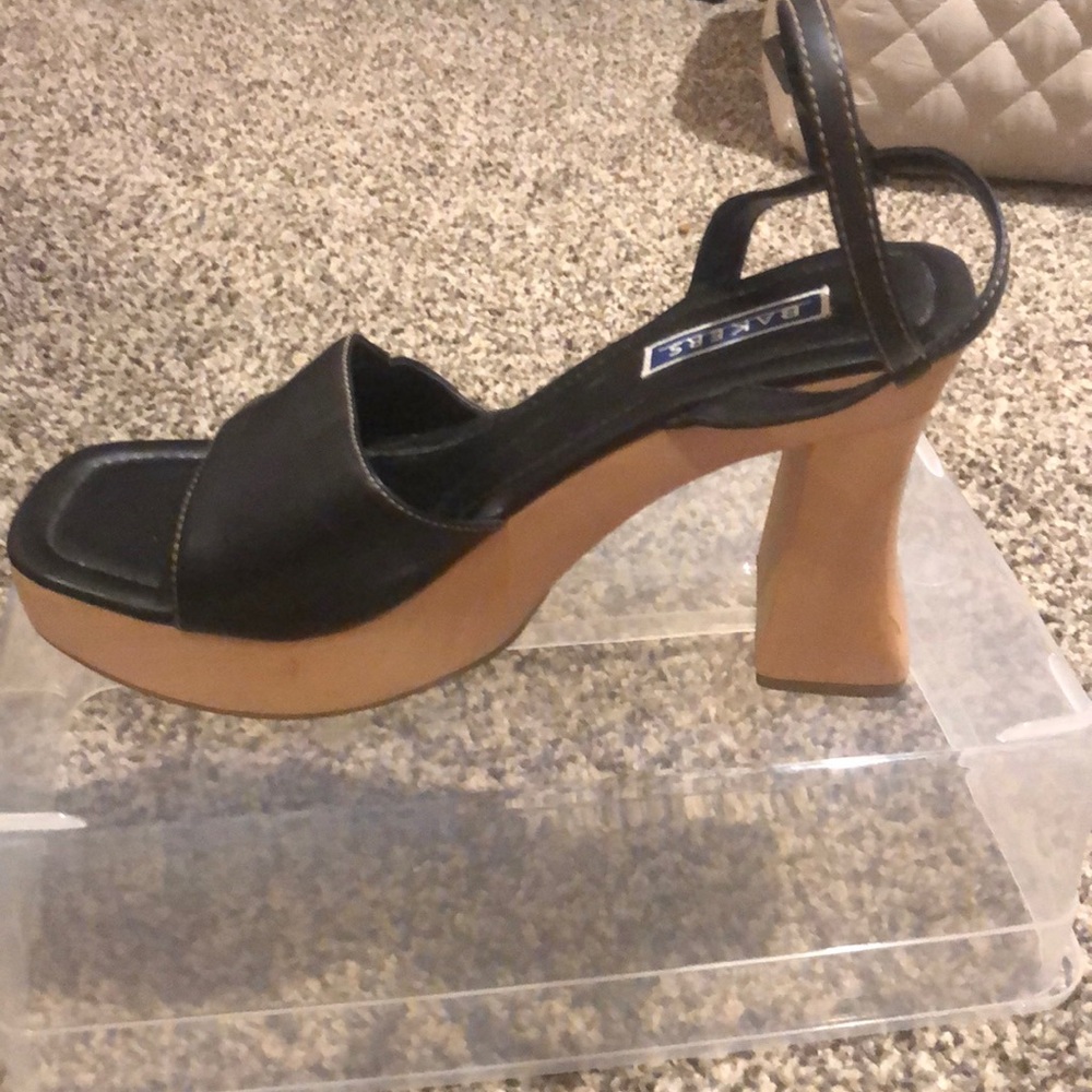 Remember Bakers shoes ladies! Size 10!